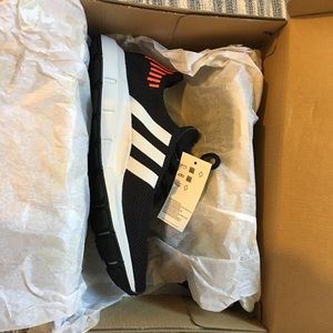Adidas Swift run shoes